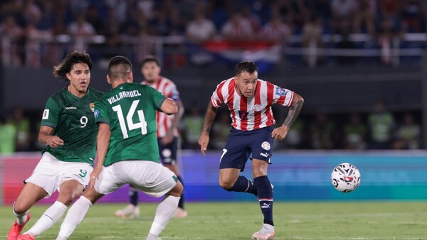 Kaku Romero: "Quiero delverles el cariño en cancha y ojalá pueda llevarlos al Mundial"