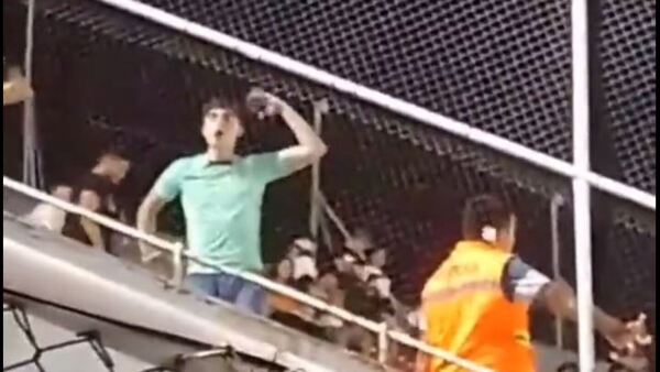Olimpia ligó multaza por gestos racistas de un hincha hacia aficionados de Fluminense