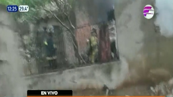 Terrible desgracia: Hombre muere calcinado tras incendio de su casa - Noticias Paraguay