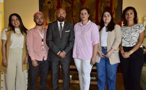 Brindis y entrega de premios del concurso “Fondo para la Innovación” - Sociales - ABC Color
