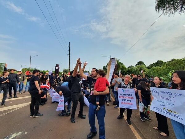 Cuestionan el silencio del Gobierno sobre la estrategia nacional en Itaipú - Economía - ABC Color