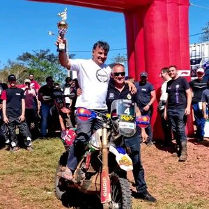 Veloz carrera en binacional: primo de Pedro Alliana ya está mejor en la Yacyretá - ABC Color - ABC Color