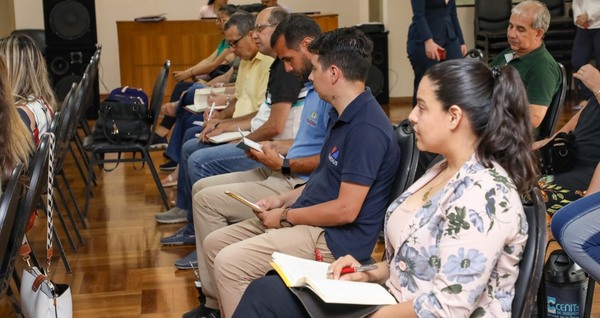 Herramientas financieras fueron expuestas en charla para las mipymes en el MIC