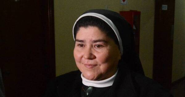 La Nación / Absuelven a monja paraguaya en Mendoza