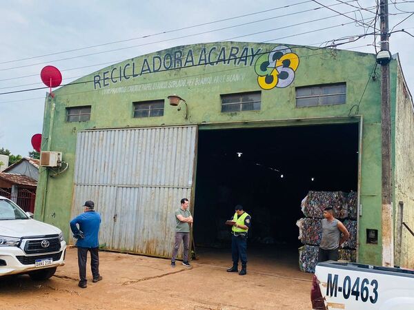 Motochorros asaltan recicladora y roban G. 18 millones y celulares - La Clave