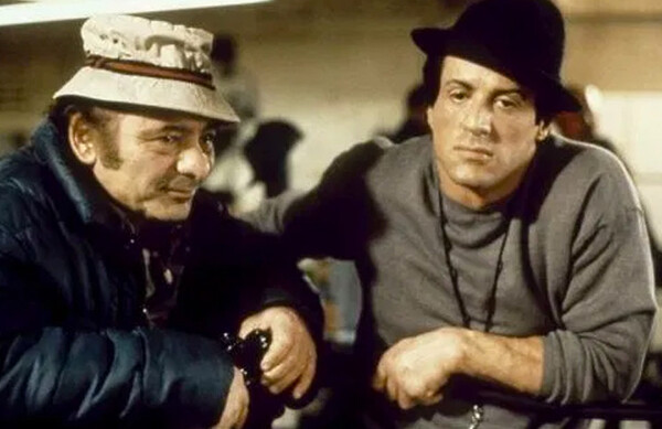 Falleció Burt Young, quien ganó fama mundial por su papel de “Paulie” en Rocky | 1000 Noticias