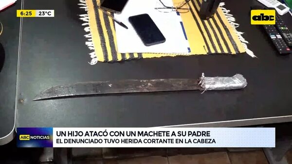 Video: un hijo atacó con un machete a su padre - ABC Noticias - ABC Color