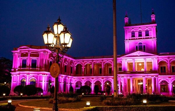 Palacio de López se suma a la conmemoración al Día Internacional de Cáncer de Mama