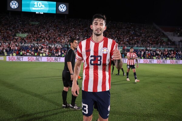 Versus / Mathías Villasanti, el "mejor valorado" de Paraguay en lo que va de las Eliminatorias
