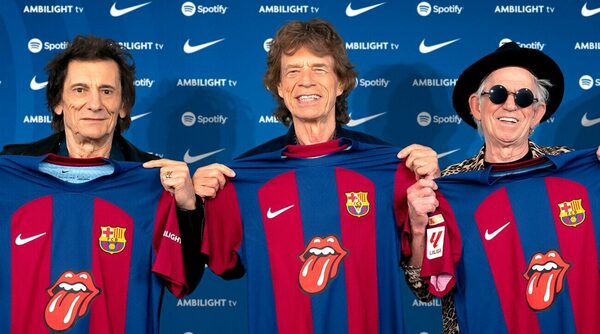 Versus / El logo de los Rolling Stones lucirá en la camiseta del Barcelona en el Clásico