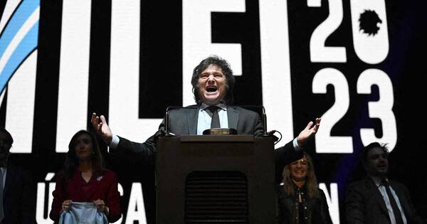 La Nación / Argentina dejará de ser “tierra fértil” para la corrupción, promete Milei