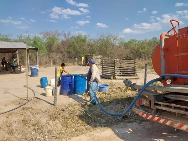 Emergencia Nacional asegura que está proveyendo agua a pobladores del Chaco - Nacionales - ABC Color