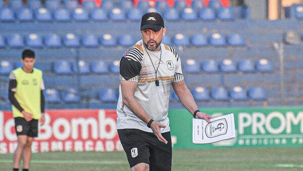 Aldo Bobadilla renuncia como entrenador de Tacuary