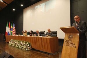 Seminario sobre prevención, detección y lucha contra lavado de activos en CDE con presencia de autoridades judiciales