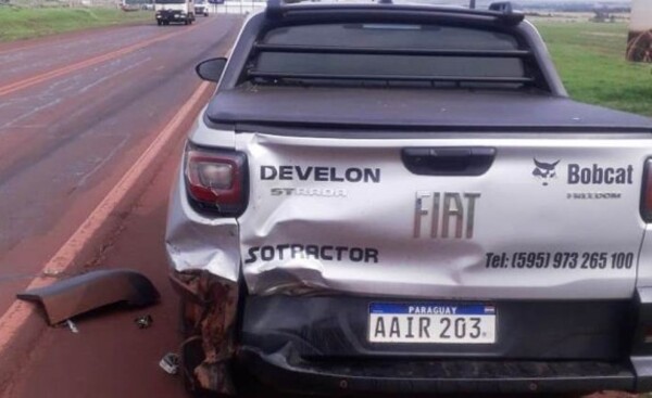 Violento choque deja dos jóvenes lesionados en Hernandarias
