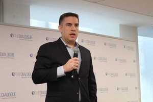 Ministro Villate participó en foro sobre conectividad educativa organizado por el BID en Washington