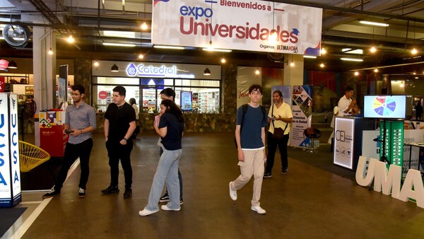 Expo Universidades comenzó con una cargada propuesta de carreras y mucho entretenimiento