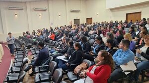 MEC capacita a docentes de Itapúa en base a materiales “provida y profamilia”, promovidos por oenegés conservadoras - Nacionales - ABC Color