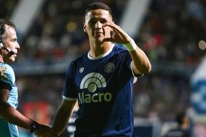 Alex Arce se desgarró y es duda para la final del ascenso argentino - Fútbol Argentino - ABC Color