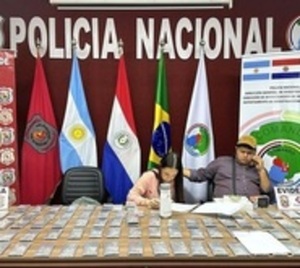Detienen a brasileños con celulares presuntamente hurtados - Paraguay.com
