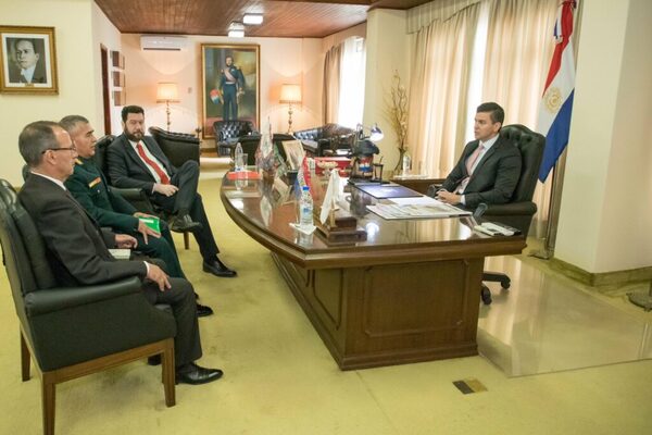 Peña solicita continuidad de planes para abastecimiento de agua en el Chaco - ADN Digital