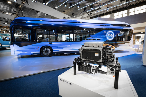 IVECO y Hyundai Presentan el E-WAY H2, un Autobús Urbano Propulsado por Hidrógeno