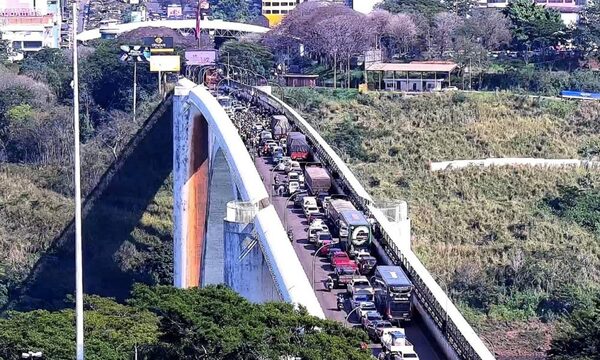 Desbaratan red de contrabando de electrónicos que van de Paraguay al Brasil