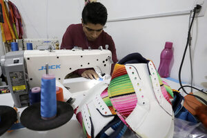 Industria textil mexicana pide impulsar lo "Hecho en México" tras caída en el sector - MarketData