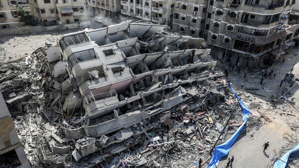 Hamás afirma que bombardeo israelí dejó varios muertos en iglesia de Gaza