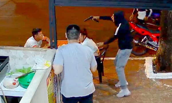 Motochorros asaltan una hamburguesería y roban dinero y objetos personales – Diario TNPRESS