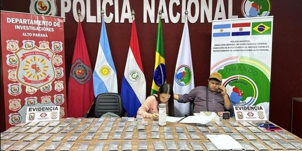 En un automóvil de doble fondo, brasileños llevaban 100 celulares – Diario TNPRESS