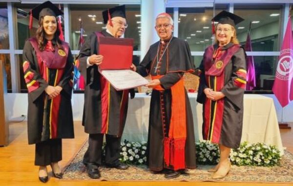 Cardenal Adalberto Martínez Flores: Doctor "Honoris Causa" - Portal Digital Cáritas Universidad Católica
