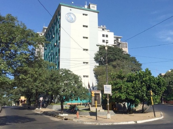Deuda del Estado con el IPS llega a aproximadamente 3 billones de guaraníes - La Tribuna