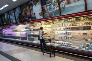 Los venezolanos requieren 133 salarios mínimos para costear la canasta básica, según una ONG - MarketData