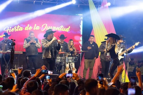 Villarrica se alista para la noche gigante del Festival de la Raza - Nacionales - ABC Color