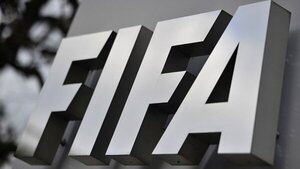 Versus / FIFA suspende 20 años a un entrenador congoleño tras abuso de menores