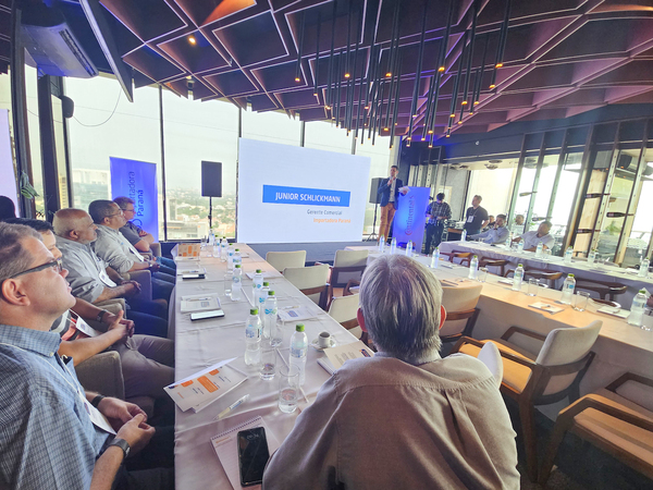 Importadora Paraná realizó un evento exclusivo para el sector de puertos