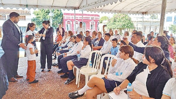 Guairá se une a campaña de desparasitación masiva a escolares