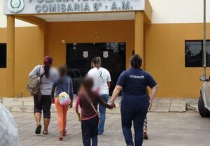 Madre imputada por exponer a sus hijos en la calle para pedir limosna - La Tribuna