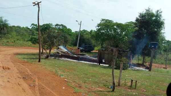 Puesto Policial abandonado ardió en llamas en Ypytã