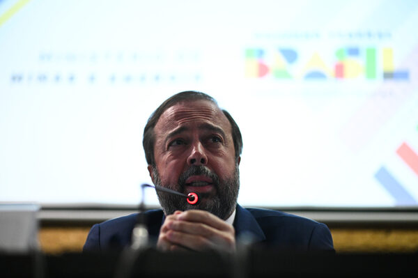 Brasil negocia la inmediata retomada de la importación de energía venezolana - MarketData