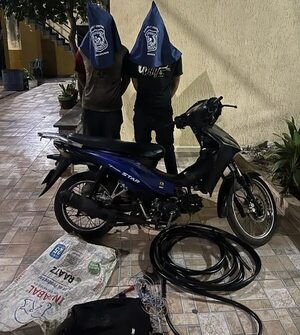 Dos aprehendidos por hurtar cables en San Lorenzo - Policiales - ABC Color