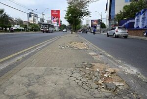 Nenecho derrocha en salarios mientras hasta  zonas “top” de Asunción son un desastre - Nacionales - ABC Color