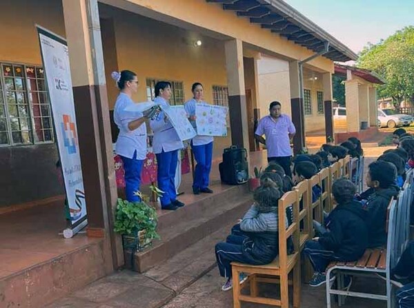Comuna de Hernandarias da inicio a lucha contra arbovirosis con charlas en instituciones educativas | DIARIO PRIMERA PLANA