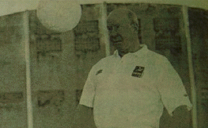 Versus / Recordando la visita de Sir Bobby Charlton a la Toldería