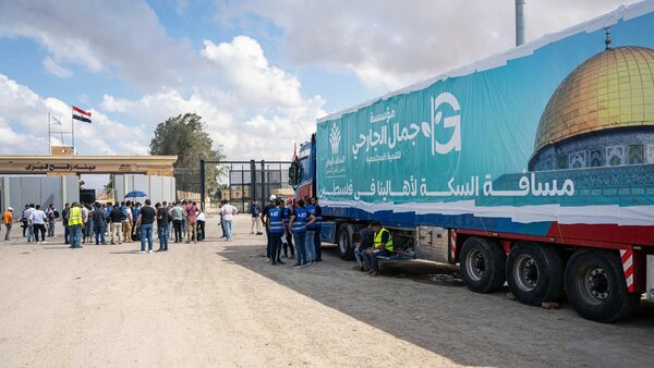 Egipto abre paso fronterizo con Gaza para la entrada de ayuda humanitaria