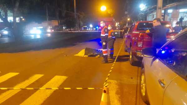 Mujer muere arrollada por un camión recolector de basuras en pleno centro de Encarnación