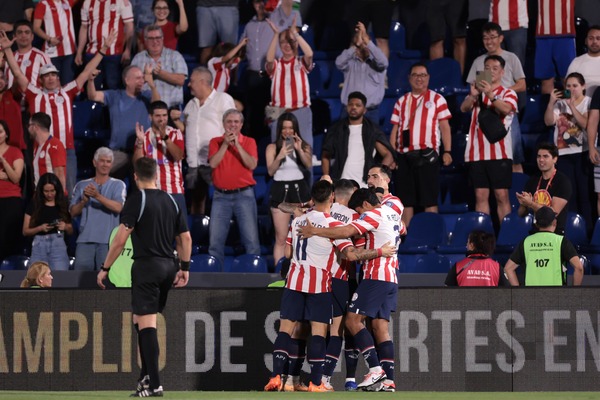 Con gol del "Tony" Sanabria, Paraguay vuelve a sonreír - Megacadena - Diario Digital