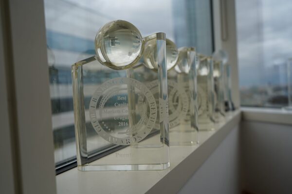 Medios Internacionales reconocen a Puente con el premio "Best Investment Banking Company" en Paraguay - Megacadena - Diario Digital