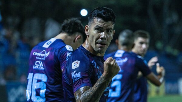 Guaireña y Nacional abren la fecha 16 en Villarrica